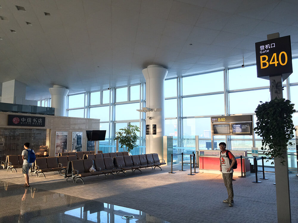 空荡荡的登机口